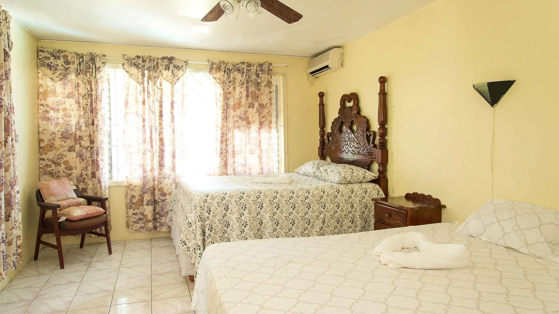 Bed & Breakfast Villa Donna Inn Montego Bay