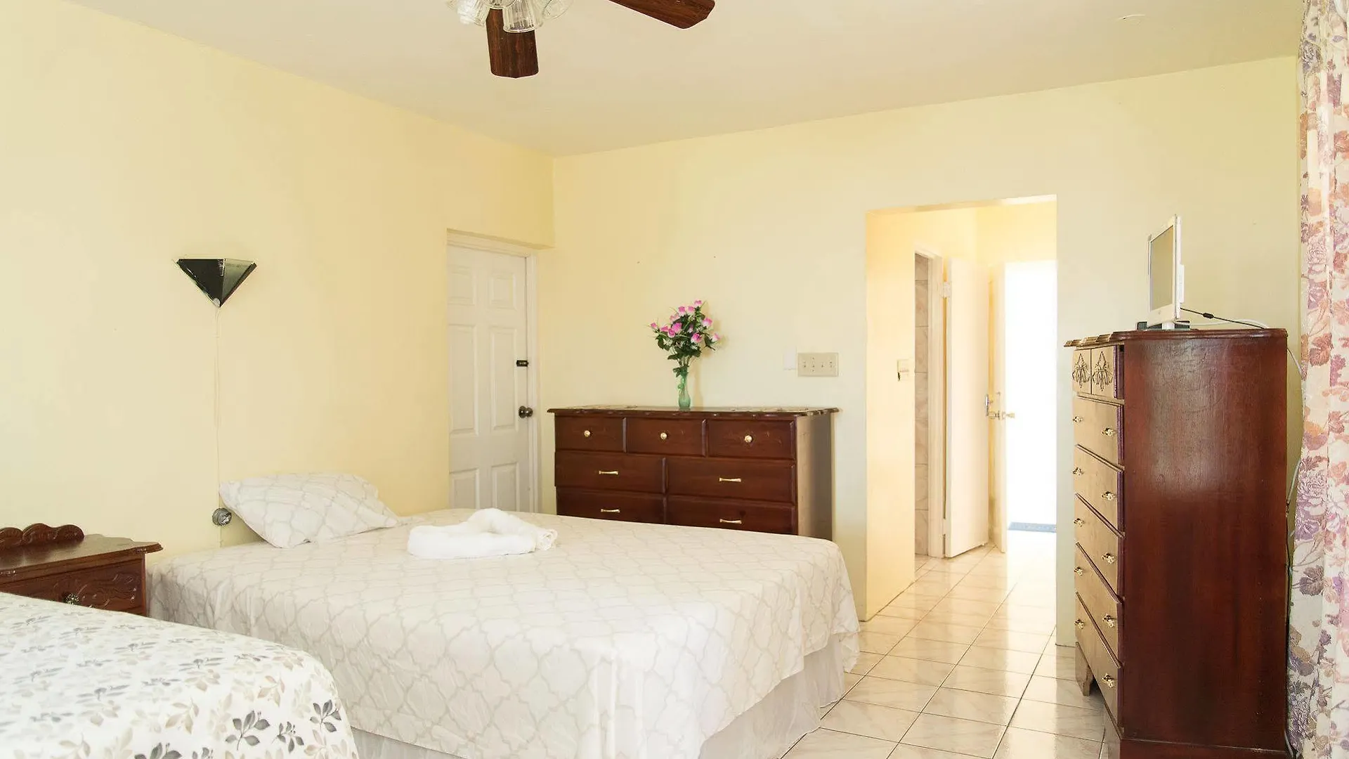 Villa Donna Inn Montego Bay Bed & Breakfast