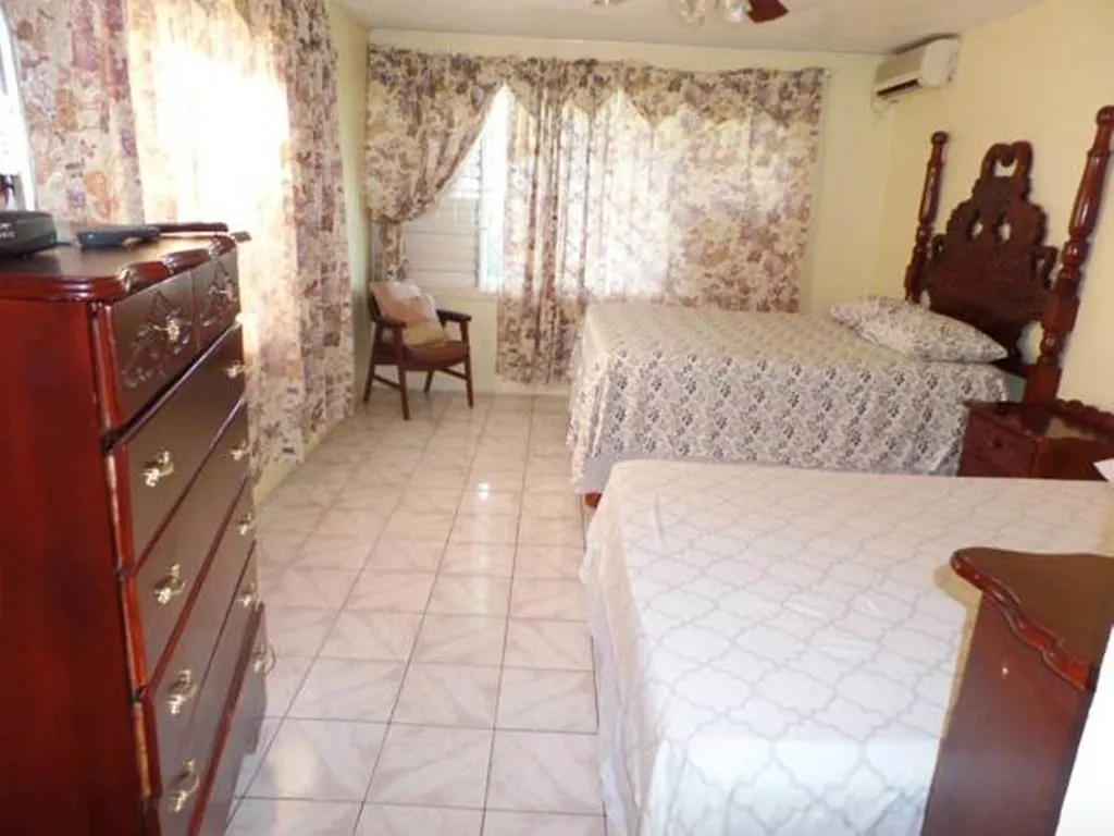 Villa Donna Inn Montego Bay Bed & Breakfast