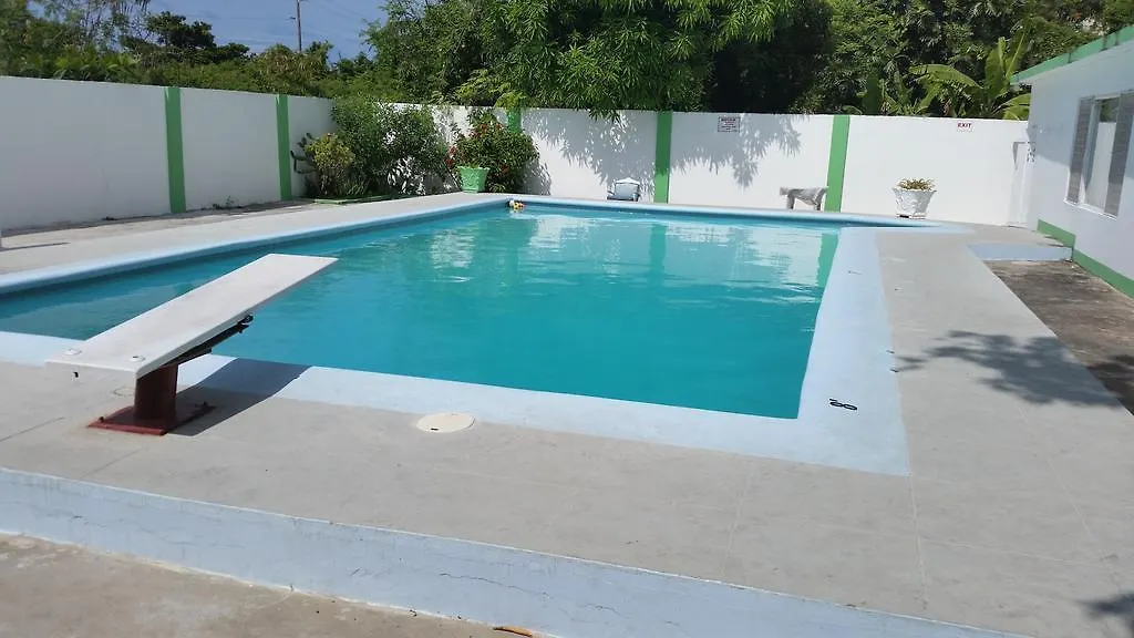 ** Bed & Breakfast Villa Donna Inn Montego Bay Jamaica